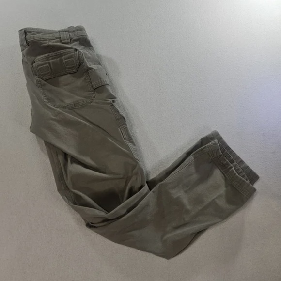 Men's Olive Cargo Pants - Classic Utility Style - Picture 2 of 2